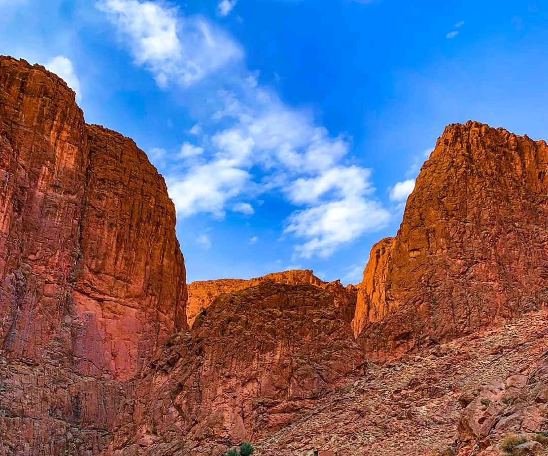 Climbing Todra gorges